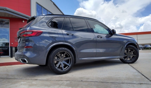 2019 Gray BMW X5 M Sport