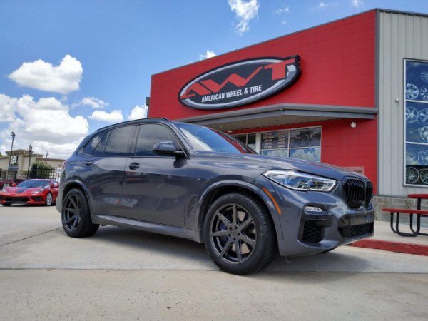 2019 Gray BMW X5 M Sport