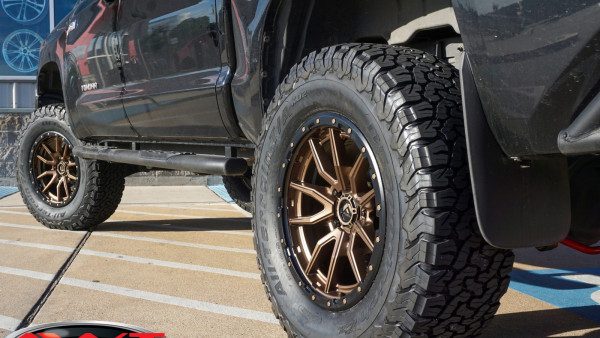 Black 2014 Toyota Tundra