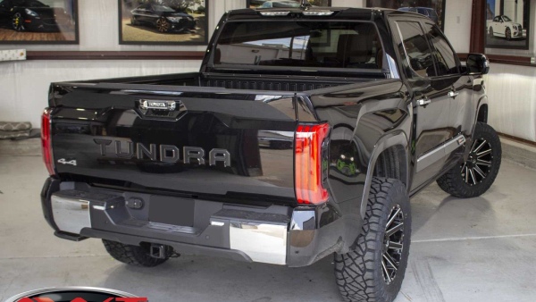 Black 2022 Toyota Tundra