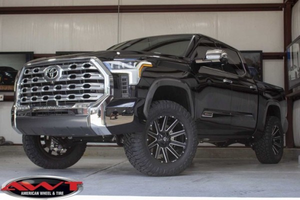 Black 2022 Toyota Tundra