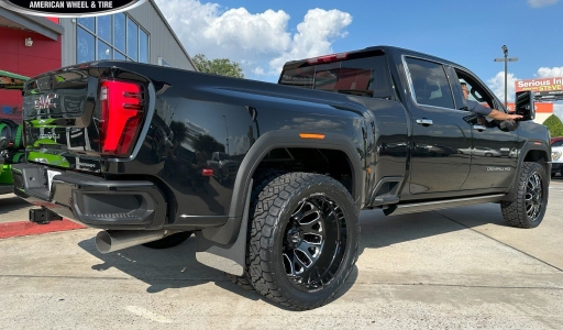 Black 2023 GMC Sierra Denali HD 3500 Dually