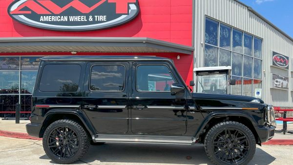 Black 2023 Mercedes G550 G-Wagon