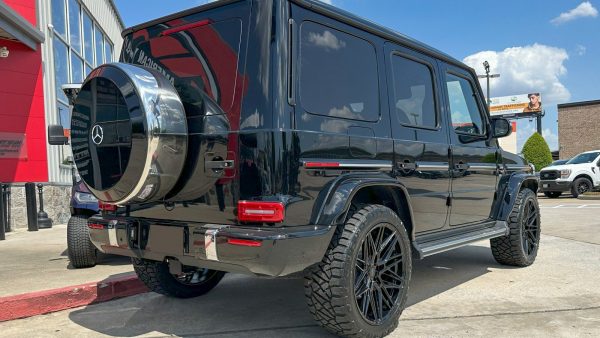 Black 2023 Mercedes G550 G-Wagon