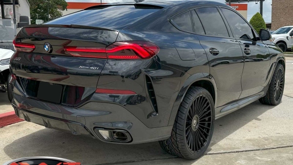 Black 2024 BMW X6