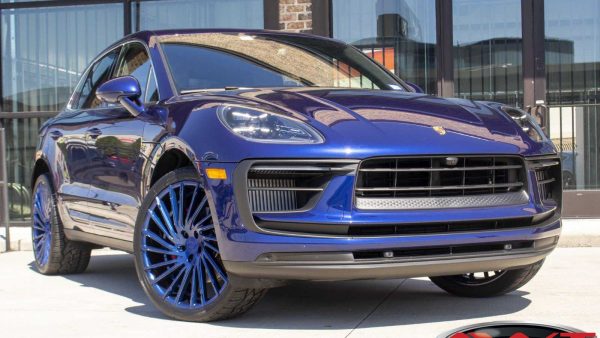 Blue 2022 Porsche Macan