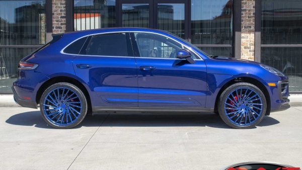 Blue 2022 Porsche Macan