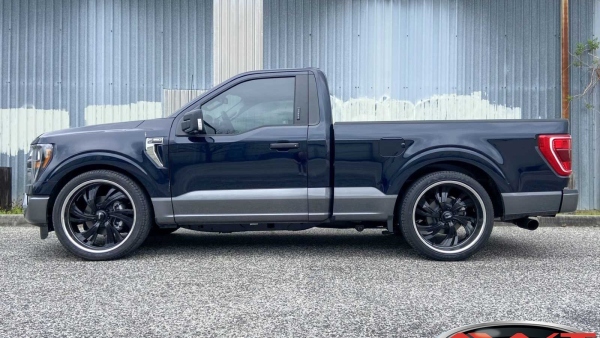 Blue / Gray 2023 Ford F150