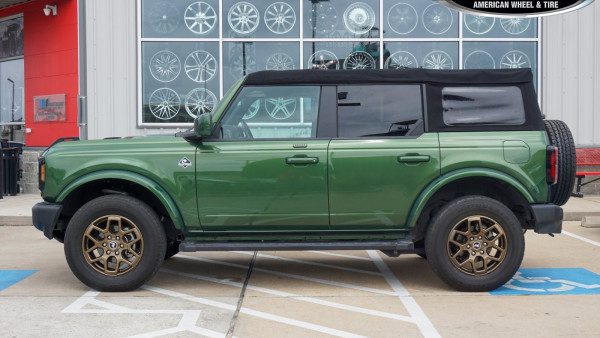 Eruption Green 2022 Ford Bronco