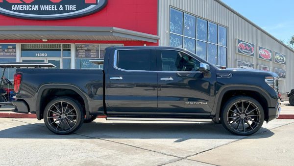 Gray 2023 GMC Sierra 1500 Denali Ultimate