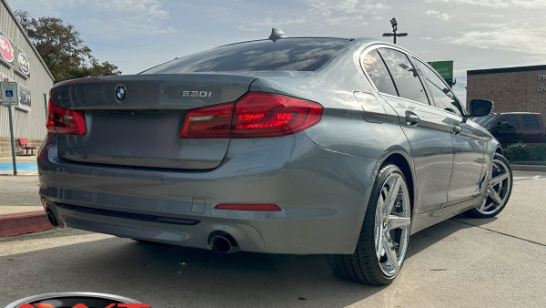 Gray BMW 530i