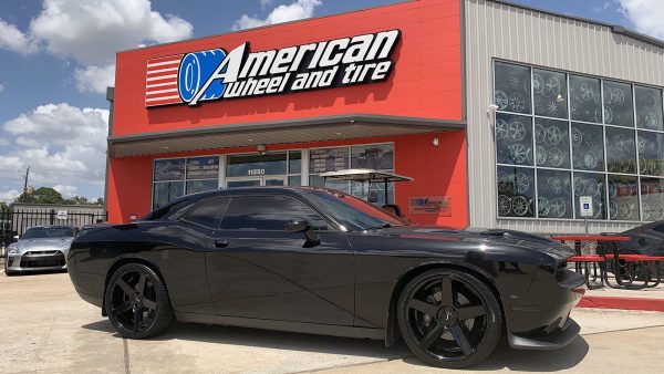 Pitch Black 2016 Dodge Challenger R/T