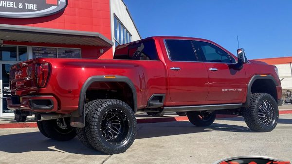 Red 2022 GMC Sierra 3500 Dually