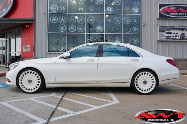 White 2015 Mercedes S550