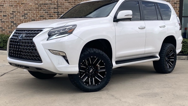 White 2020 Lexus GX460