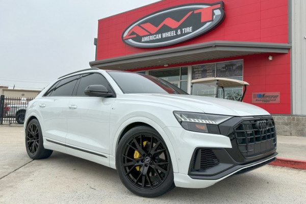 White 2023 Audi Q8