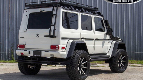 White Mercedes G550 4x4 Squared G-Wagon