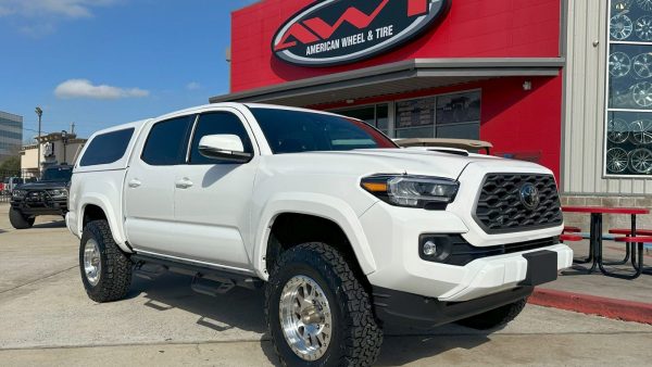 White Toyota Tacoma